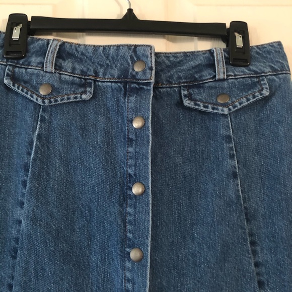 BDG Sadie Denim Button-Front Mini Skirt - Picture 3 of 5